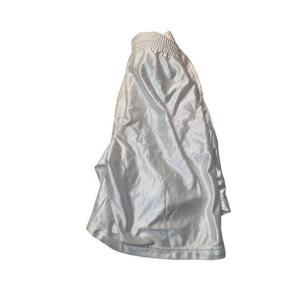 VTG NIKE MEN'S SILVER/white BASKETBALL ATHLETIC TRAINING SHORTS SZ L - Picture 3 of 11